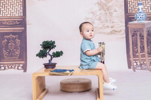 嘉峪关宝宝几个月会认人